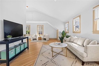 Unmatched views define this top-floor residence. Perched above - photo 17