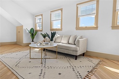 Unmatched views define this top-floor residence. Perched above - photo 18