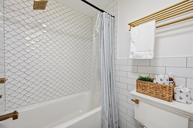 Enjoy effortless Cape Cod living in this updated coastal retreat - photo 21