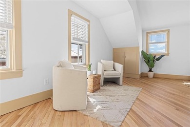 Unmatched views define this top-floor residence. Perched above - photo 22