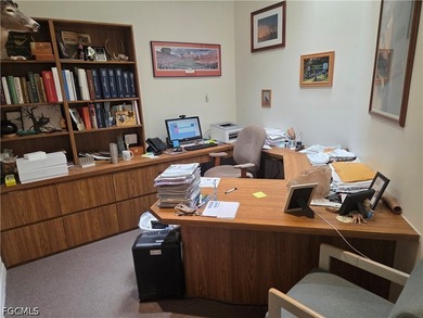 A PRIME LOCATION FOR AN INVESOR TO CONSIDER. THE LOCATION IS - photo 3