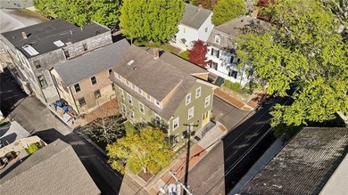 Unmatched views define this top-floor residence. Perched above - photo 37