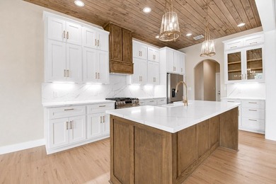 NEW CONSTRUCTION! Exceptional opportunity to own a brand-new - photo 7