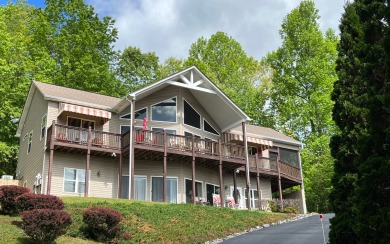 QUALITY BUILT SPACIOUS LAKE VIEW HOME IN THE NORTH CAROLINA - Lake Home For Sale in Hayesville, North Carolina