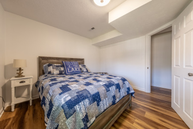 Beautiful updates, Waterfront home with a garage and end dock! - photo 21