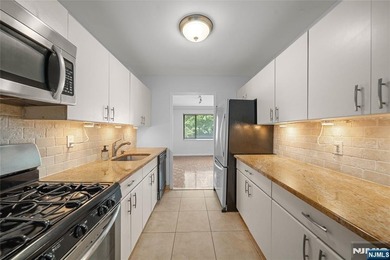 Welcome to Caribbean House, a boutique mid-rise complex on the - photo 3