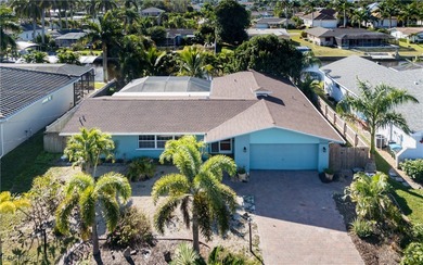 Caloosahatchee River Home For Sale in Cape Coral Florida