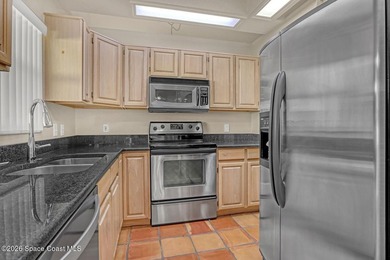 A GORGEOUS HUGE BEACHSIDE TOWNHOUSE! Just 1/2 mile from the - photo 11