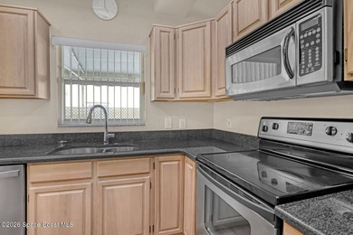 A GORGEOUS HUGE BEACHSIDE TOWNHOUSE! Just 1/2 mile from the - photo 12