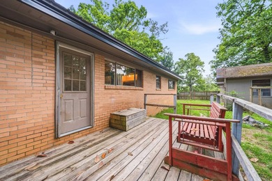 Perfect place to call home!! You will love the new LVP flooring - photo 17