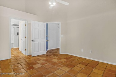 A GORGEOUS HUGE BEACHSIDE TOWNHOUSE! Just 1/2 mile from the - photo 19