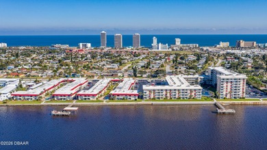 Experience effortless riverfront living at Riverside Condos in - photo 24