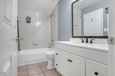 A GORGEOUS HUGE BEACHSIDE TOWNHOUSE! Just 1/2 mile from the - photo 31