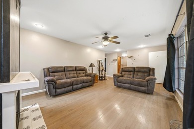Perfect place to call home!! You will love the new LVP flooring - photo 32