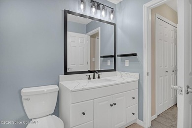 A GORGEOUS HUGE BEACHSIDE TOWNHOUSE! Just 1/2 mile from the - photo 32