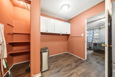 Perfect place to call home!! You will love the new LVP flooring - photo 38