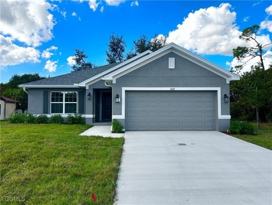 Port Charlotte Waterway Area Home Sale Pending in Punta Gorda Florida