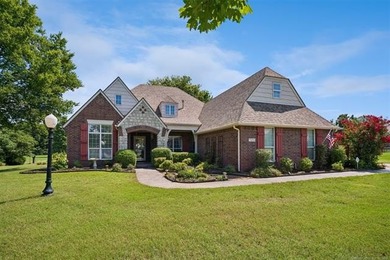Welcome to this beautiful spacious home nestled in the peaceful - photo 1