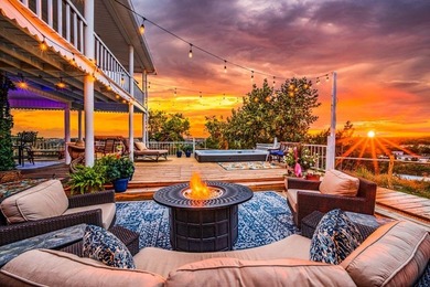 Turn-Key Texas Hill Country Hospitality Retreat! Blue Dove Inn & - photo 10