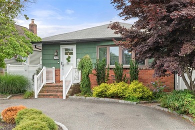 Beautifully maintained 3-bedroom, 1-bath ranch offering easy - photo 2