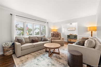 Beautifully maintained 3-bedroom, 1-bath ranch offering easy - photo 9
