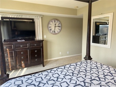 Welcome to Robinwood Condos-your gateway to lake living at its - photo 30