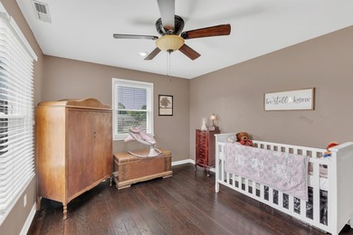 Discover this 3 Story Brick 4,500 s/f Beautiful Home in Turtle - photo 32