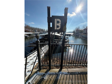 Welcome to Robinwood Condos-your gateway to lake living at its - photo 54
