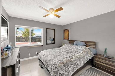 Come see this gorgeous fully remodeled 3-bedroom, 2-bathroom - photo 6
