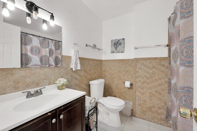 Come see this gorgeous fully remodeled 3-bedroom, 2-bathroom - photo 9