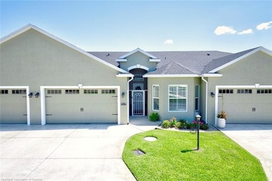 Welcome to effortless luxury living! This beautifully furnished - photo 2