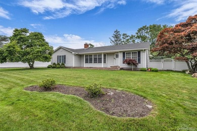 Welcome to your next obsession! This impeccably maintained - photo 2