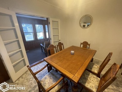 Here's a great opportunity to own this historic home with lots - photo 7