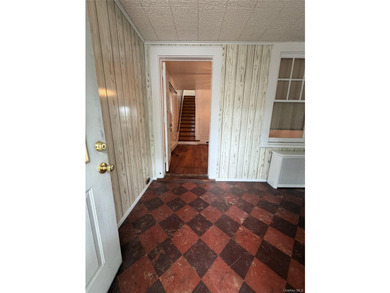 **Unlock the Potential in Wakefield!** Being Sold As Is - photo 2