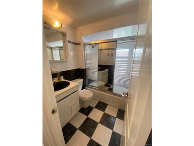 **Unlock the Potential in Wakefield!** Being Sold As Is - photo 5