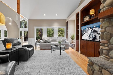 Custom single-level home overlooking the 8th fairway in the - photo 10