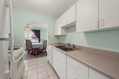 Fantastic opportunity to make this your perfect Florida getaway - photo 10