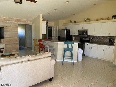 Welcome Home to this Beautiful 3 bed 2 bath Dream Coach Home in - photo 5