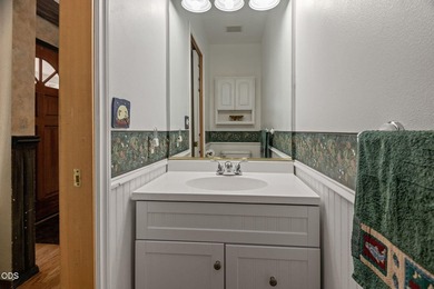 A prime, spacious 5 acre Powell Butte property is on the market! - photo 7