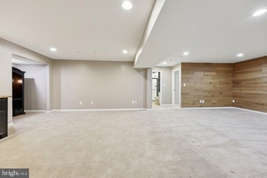SELLER IS OFFERING TO PROVIDE CLOSING COST ASSISTANCE OR BUY - photo 36