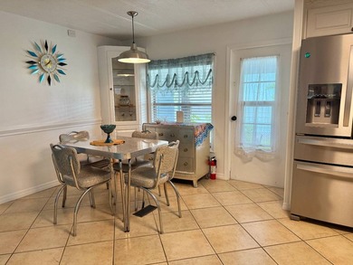 Florida living at its best! This inviting 2-bedroom, 2-bath home - photo 10