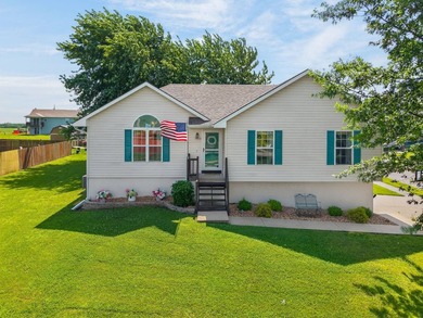 Smithville Lake Home Active Under Contract in Smithville Missouri