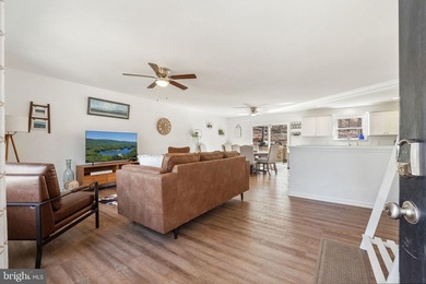 Welcome to 1442 Johnnycake Lane, Harpers Ferry, WV, where modern - photo 6