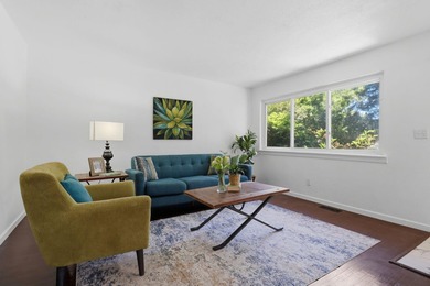 Charming, fully updated 3-bed, 2-bath home - move-in ready and - photo 3