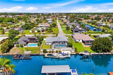 BOATER'S PARADISE WITH DIRECT GULF ACCESS! This beautifully - photo 6