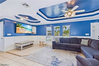 BOATER'S PARADISE WITH DIRECT GULF ACCESS! This beautifully - photo 10