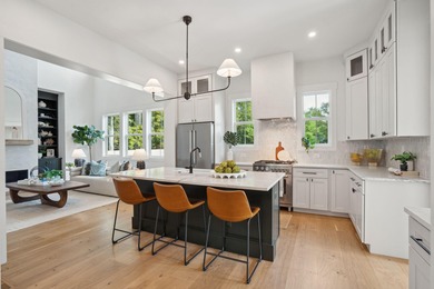 Welcome to 362 6th Avenue, a stunning newly constructed - photo 11