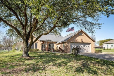 Tastefully updated and well maintained home in sought after - Lake Home For Sale in Gun Barrel City, Texas