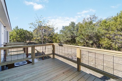Charming 2-bedroom, 2-bath home on a spacious 0.65-acre lot in - photo 12