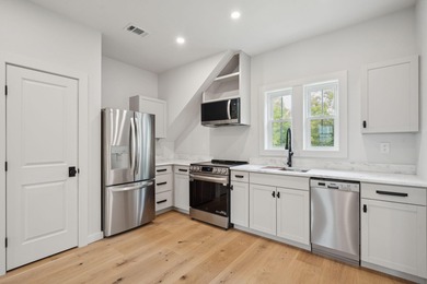 Welcome to 362 6th Avenue, a stunning newly constructed - photo 57